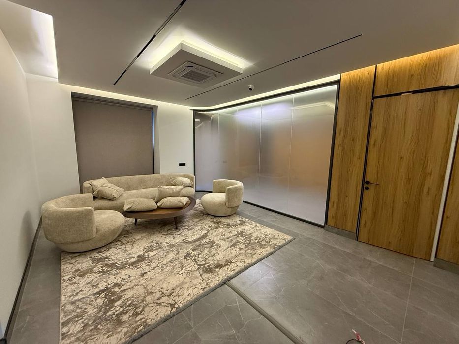 Нежилое пом. Ц-1 . 1007квм Срочно