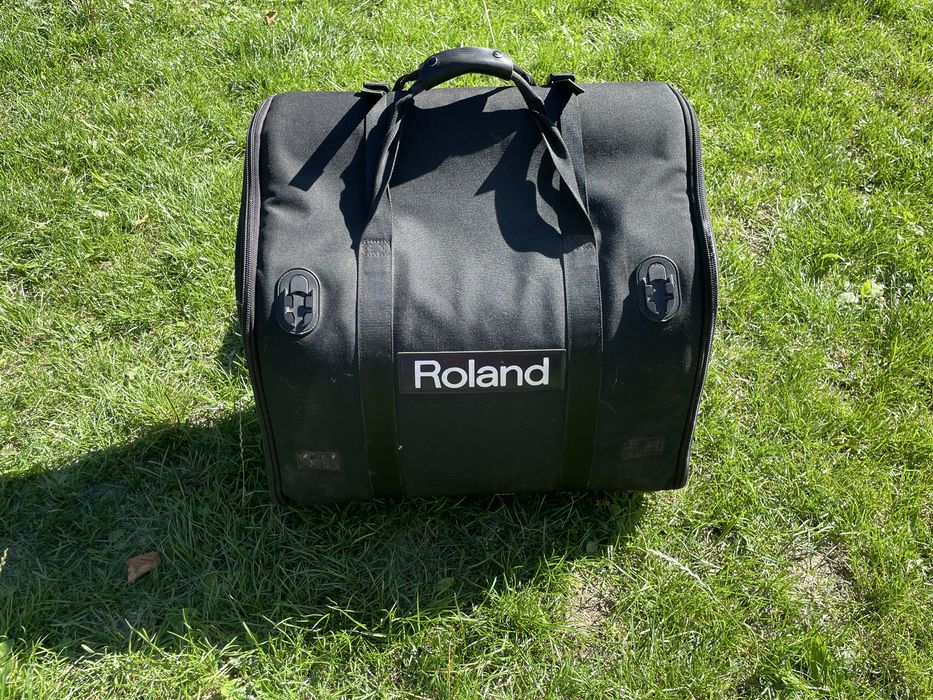 Vand Acordeon Roland FR5 , stare excelenta