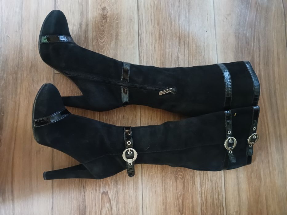 Замшевые сапоги Casadei