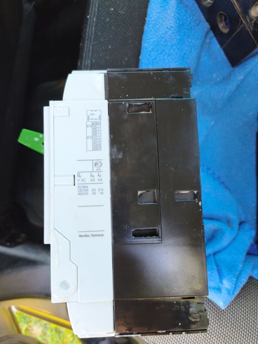 Întrerupător automat Eaton 200A 4P LZMC2-4-A200-I – nou, nefolosit