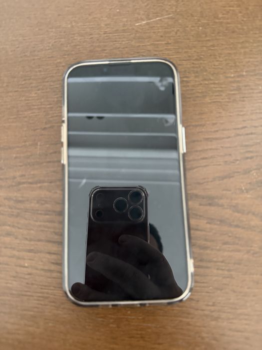 Продам Iphone 13 PRO
