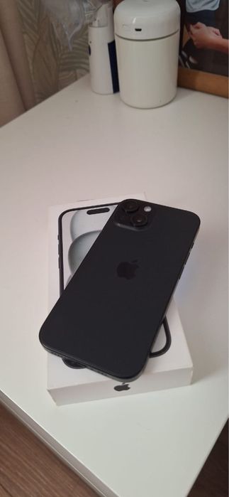 Продам Iphone 15 на 128 гб
