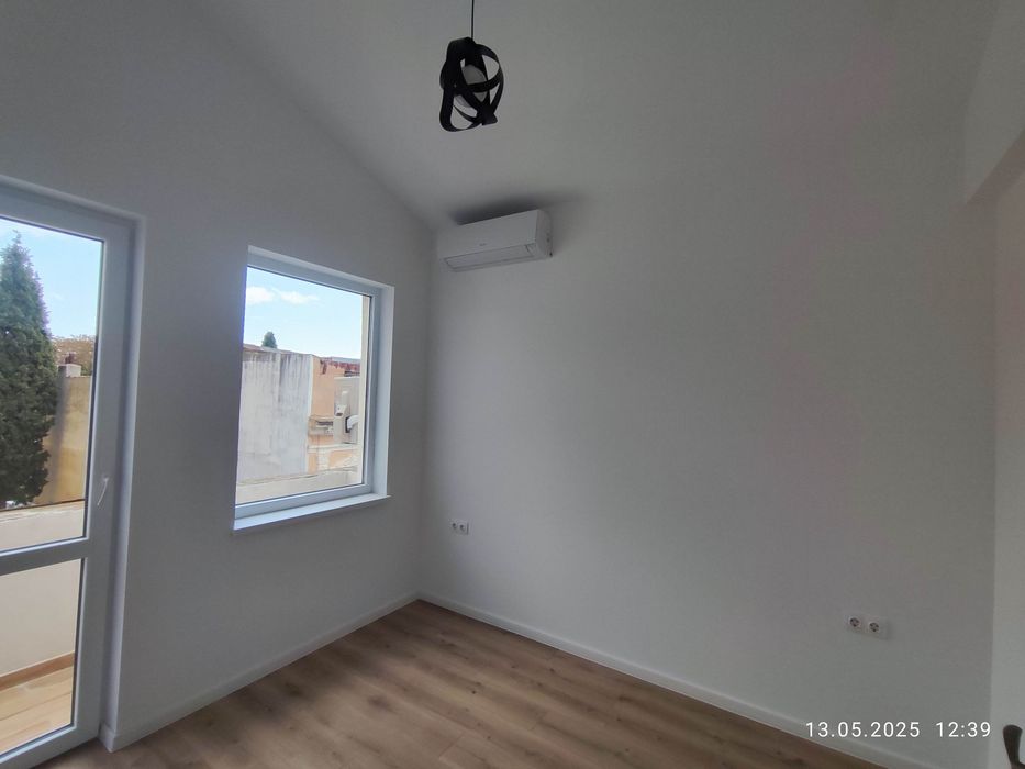 Дава се под наем Четиристаен апартамент в Варна, Операта - 120 кв.м за 1000 € - Снимка #3