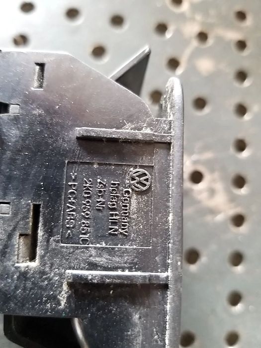 Butoane geamuri electrice stanga fata vw caddy 3 2k0969851c