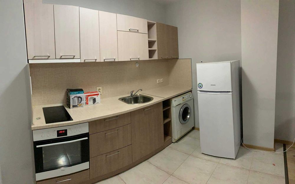 Дава се под наем Двустаен апартамент в Бургас, Меден рудник - зона А - 66 кв.м за 280.5 € - Снимка #1