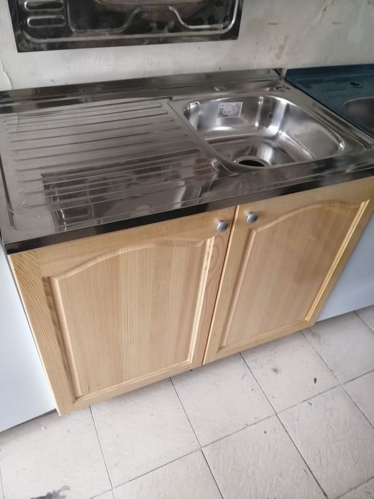 Нов Кухненски шкаф с мивка бордова 100/60