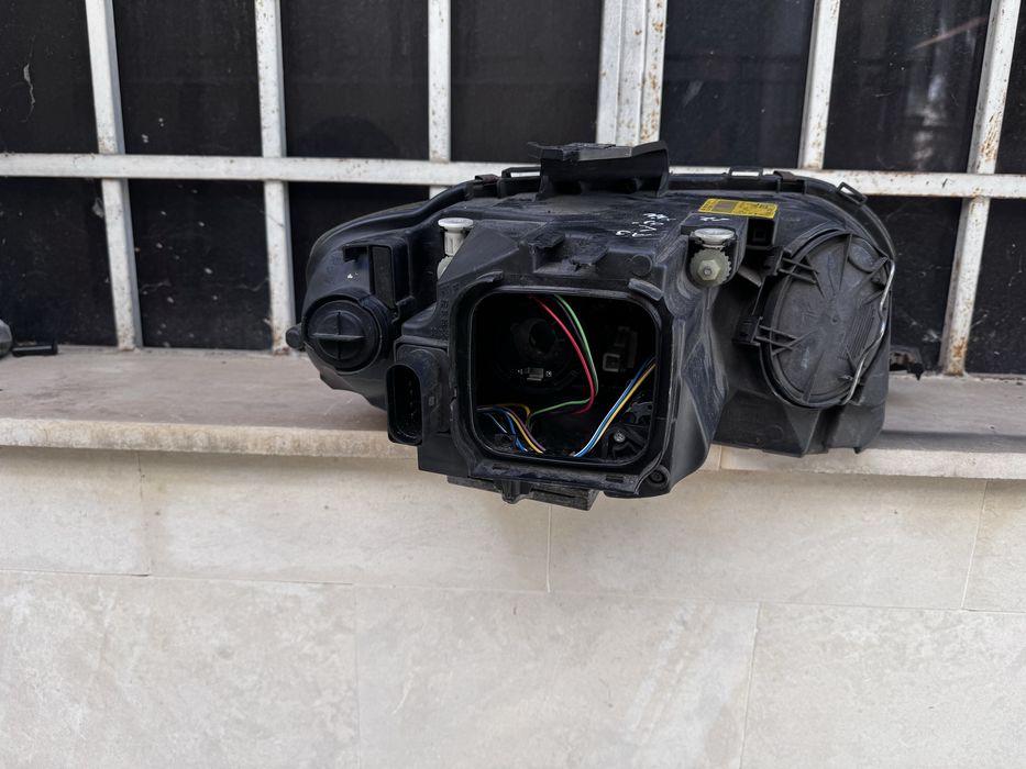 Фар Audi A3 8p xenon ксенонов ксенон