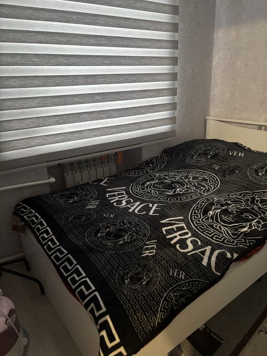 Продаю спальный гарнитур