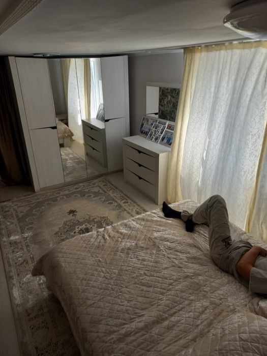 Продается спальная гарнитура.