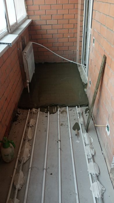 Выравнивание полов, стяжка пола.