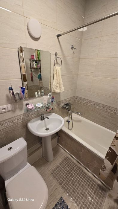Сдам свою большую, 1-комн. евроквартиру.  Старый ТАШМИ,  ул. БОТКИНА