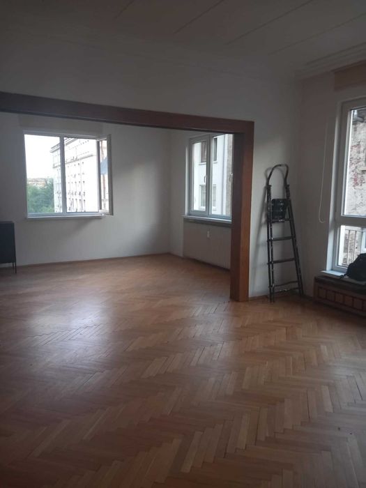 Продава се Тристаен апартамент в София, Център - 92 кв.м за 6087 €/кв.м - Снимка #5