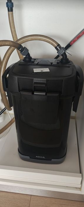 Vând acvariu complet echipat, Oase 300