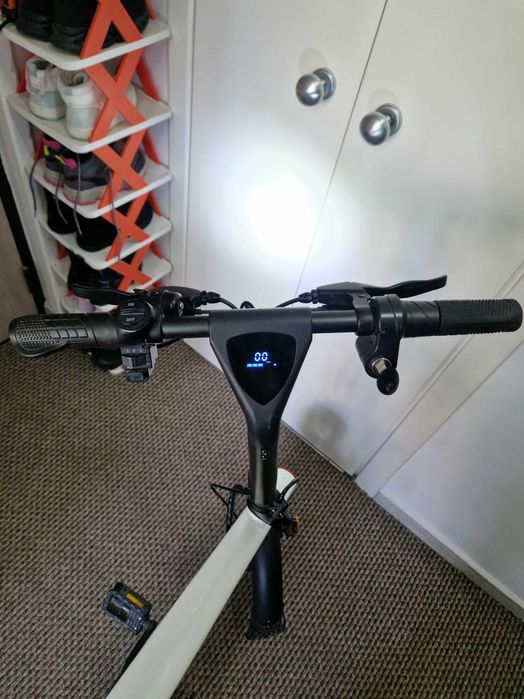 Vand bicicleta electrica iSEN H1 Flying Fish Alb, 250W, 22NM, Rulare full electric sau asistata, 25km/h, IPX4, Baterie detasabila 10Ah