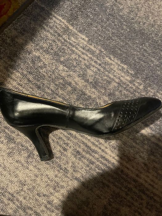 Pantofi cu toc, nr 39, noi