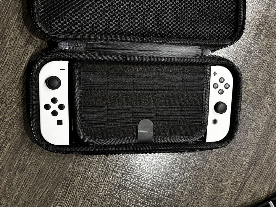 Nintendo Switch, наречен просто OLED