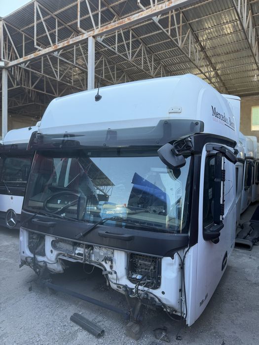 Кабина Volvo Daf Scania Man Iveco Renault