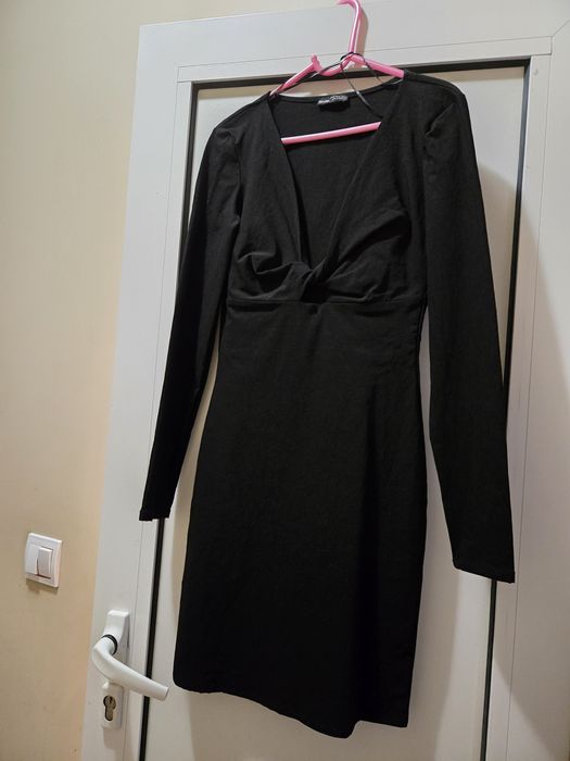 Дамски рокли за повод черни