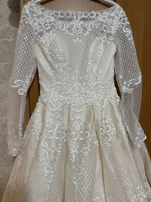 Платье на узату, СРОЧНО!!!