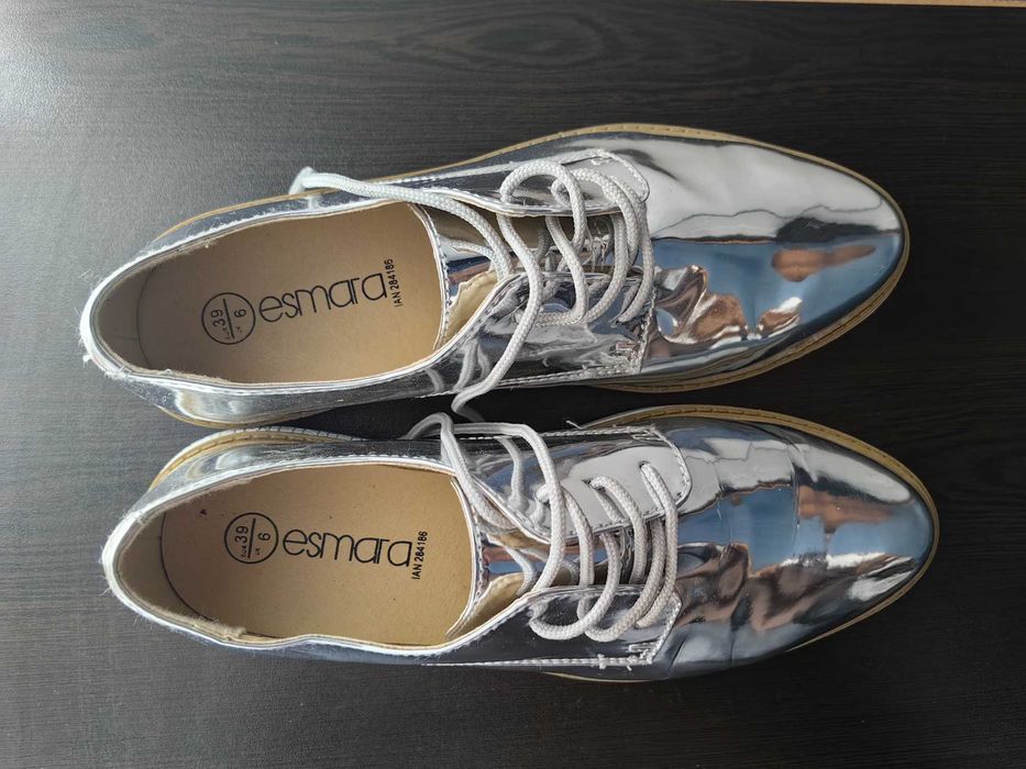 Обувки сив металик