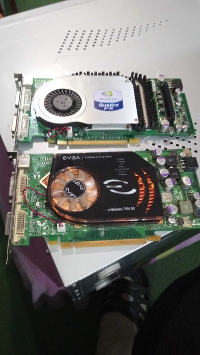 Продавам Видеокарта