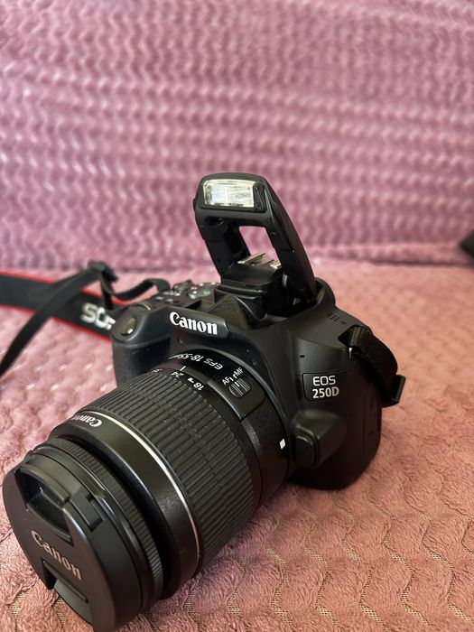 Продам фотоаппарат Canon eos 250d