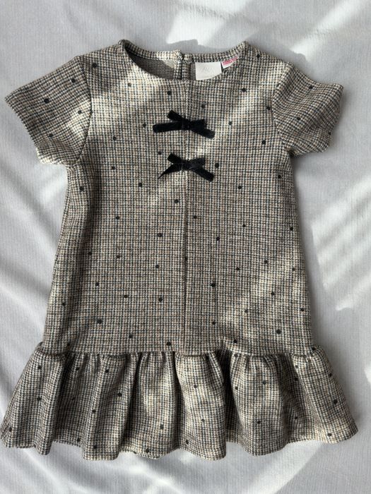 Бебешки детски рокли на Guess, Mayoral и Zara