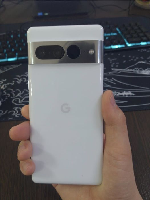 Google Pixel 7 pro 128 white