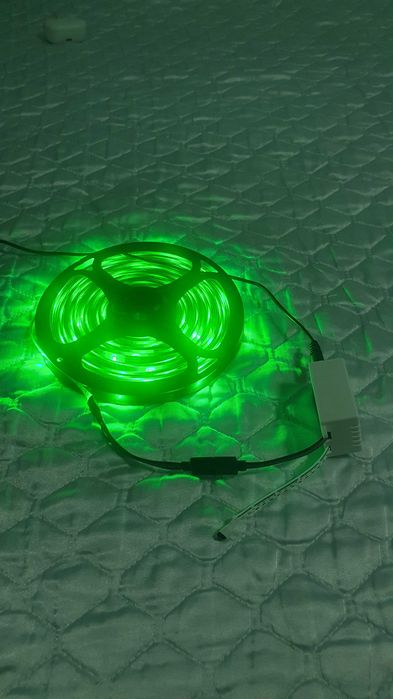 Banda led multicolora cu telecomanda