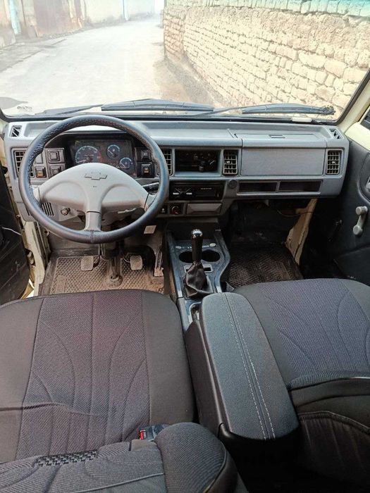 Дамас машинаси сотилади