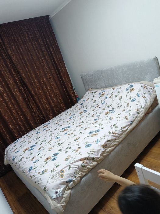 Продам кровать с матрасом