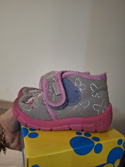 Papuci de casa bebe