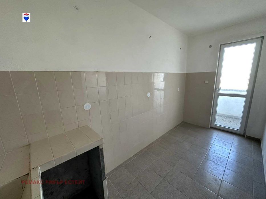 Четиристаен апартамент за продажба кв. Дружба 2