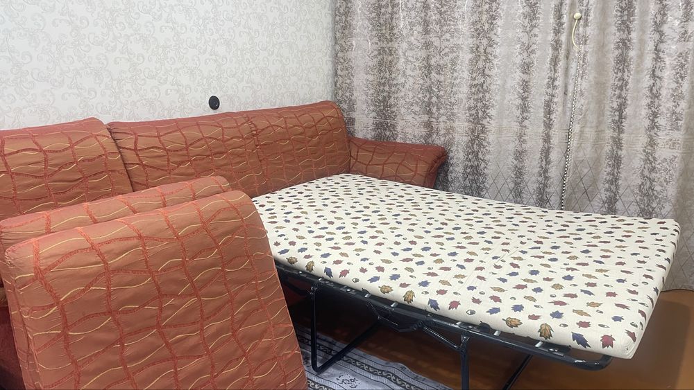 Продам диван с креслом
