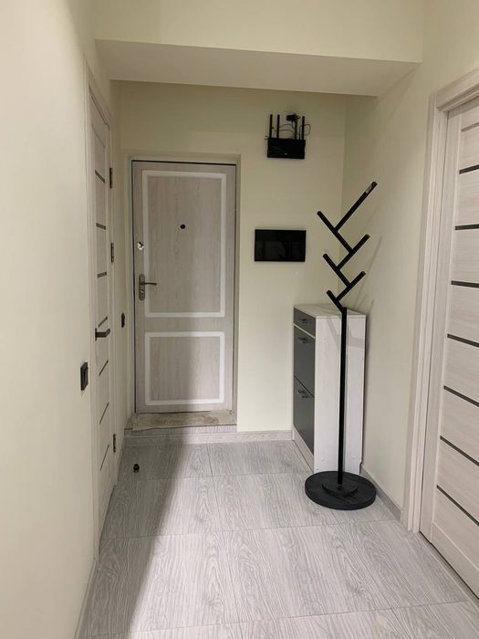 Сдаётся. 1 комнатный квартира  5/9. метро  Айбек.