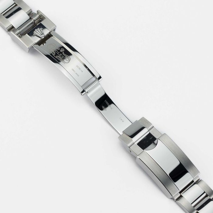 Rolex Cosmograph Daytona 116500LN "Panda"