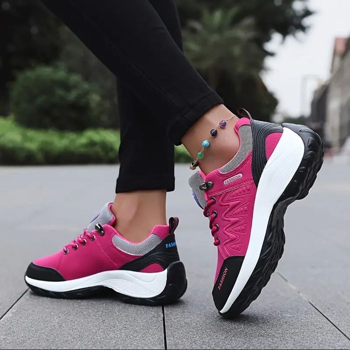 Продам кроссовки 37 размер.