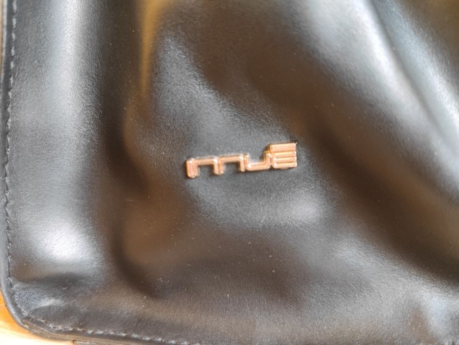 Чанта от естествена кожа INNUE