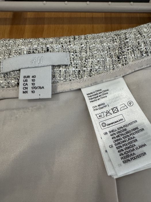 Fustă H&M stil wrap – elegantă și versatilă