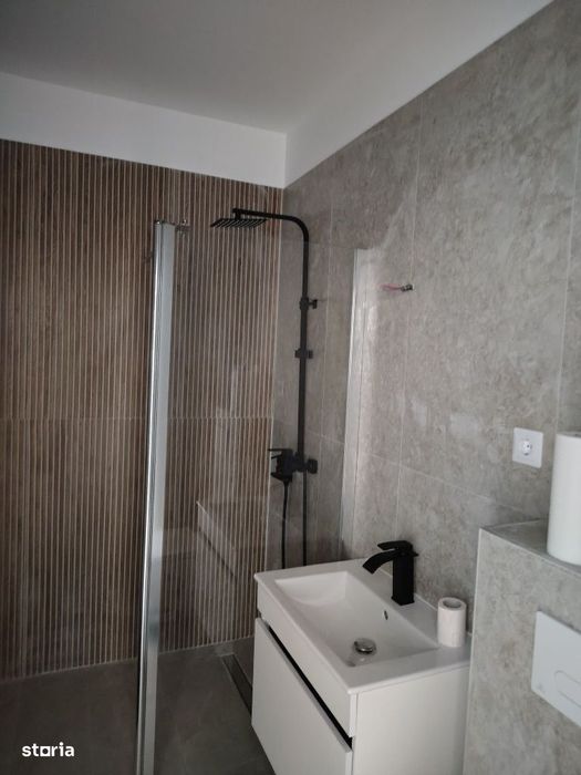 Apartament 1 camera l la cheie l Su 37 mp l zona Eroilor