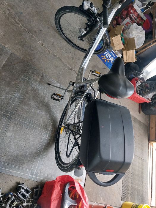 Biciclete de dama și bărbați