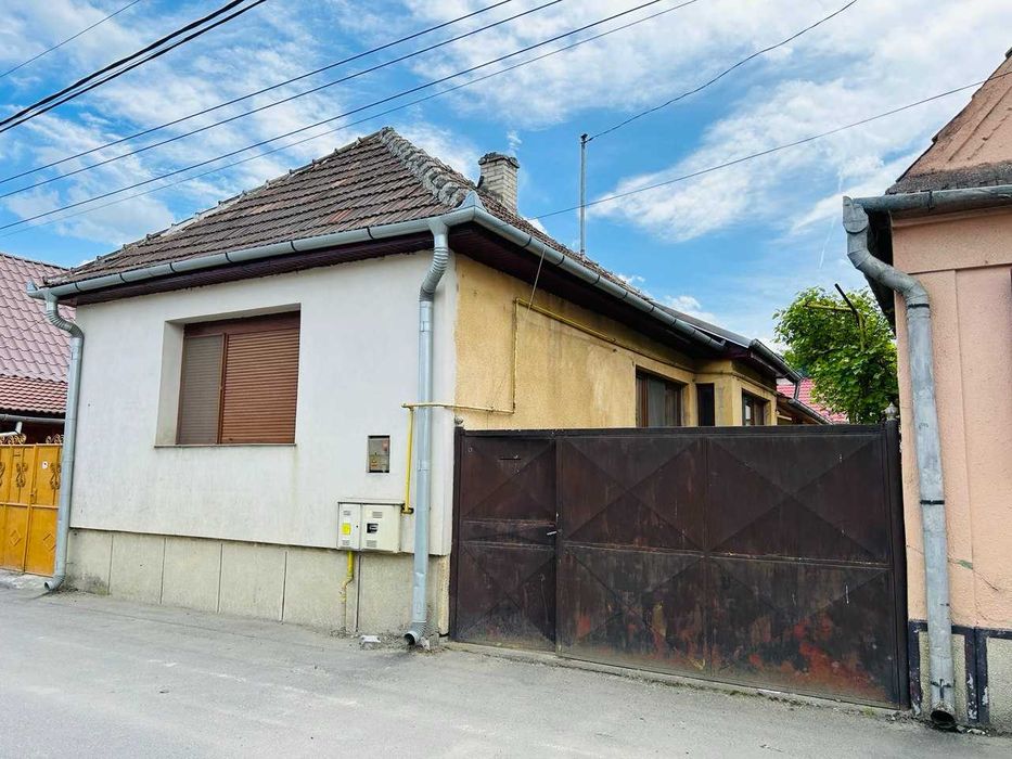 PF vand Casa 3 camere renovata, zona Binderbubi, teren 331 mp