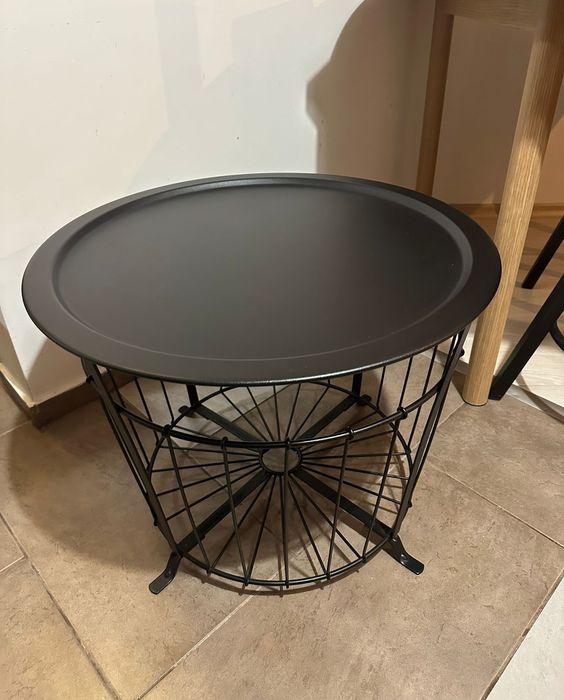 Маса IKEA Gualov