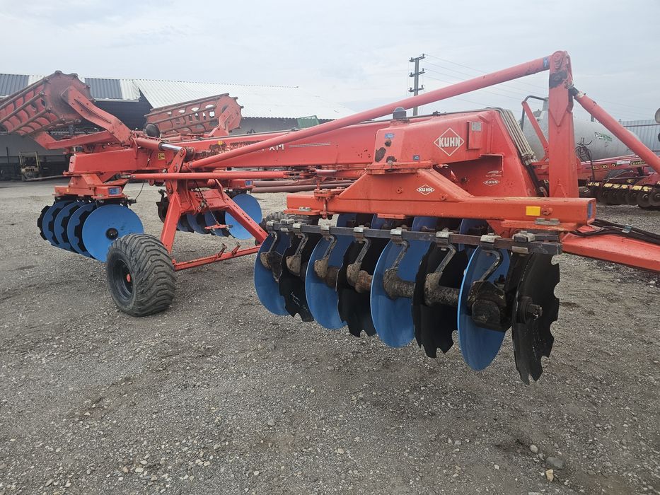 disc kuhn remorca mig met plug  freza coasa