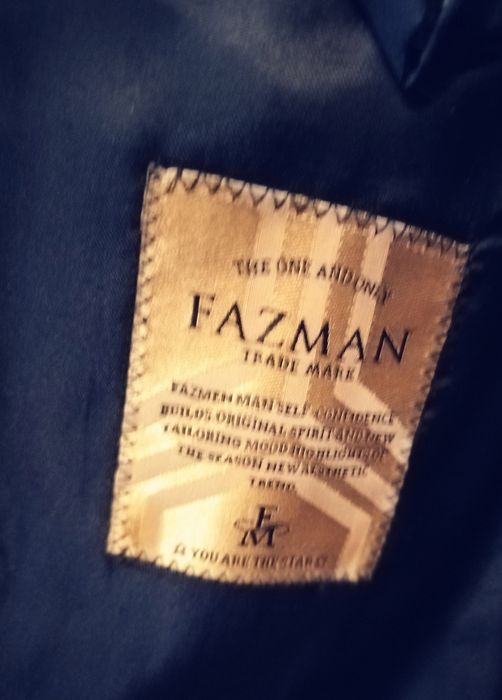 Продается новый мужской костюм тройка