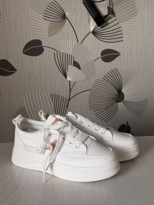 Распродажа женской обуви