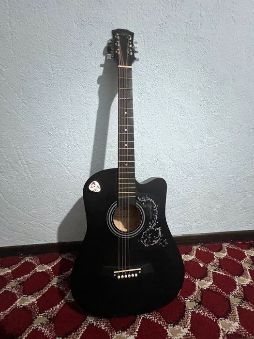 Getara akustik 38 razmerli