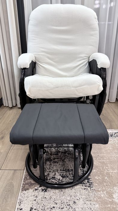 Стол за кърмене Hauch