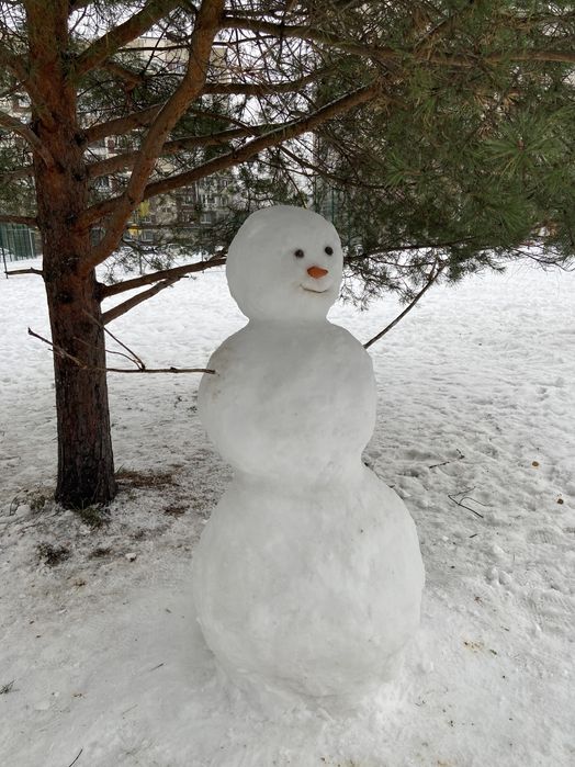 Продам снеговика бу