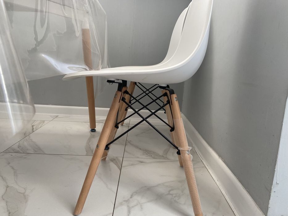Обеденный стол и 6 стульев в скандинавском стиле (Eames)
